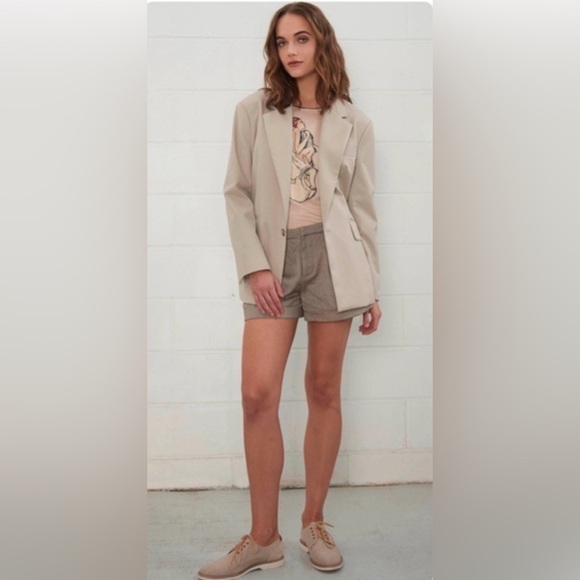 We-AR4 Jackets & Blazers - WE-AR4 Model Off Duty Minimalist Tailored Utility Blazer Size Medium NWT